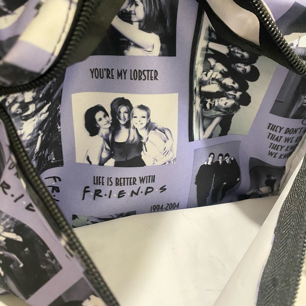 TV SHOW FRIENDS 16" PURPLE BACKPACK & CENTRAL PERK 24oz COFFEE MUG COMBO - Picture 5 of 9